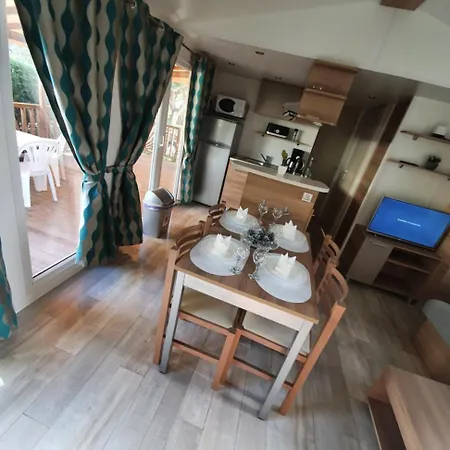 La Des Reves Campsite Perols